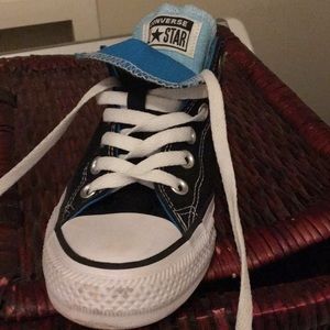 Like new Converse all star black and aqua